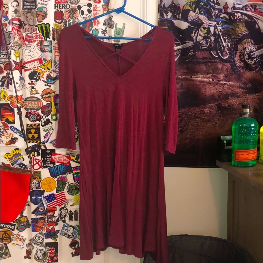Maroon crisscross T-shirt dress
